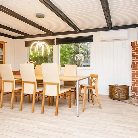 Сasa de vacaciones 6 Person In Bjert *